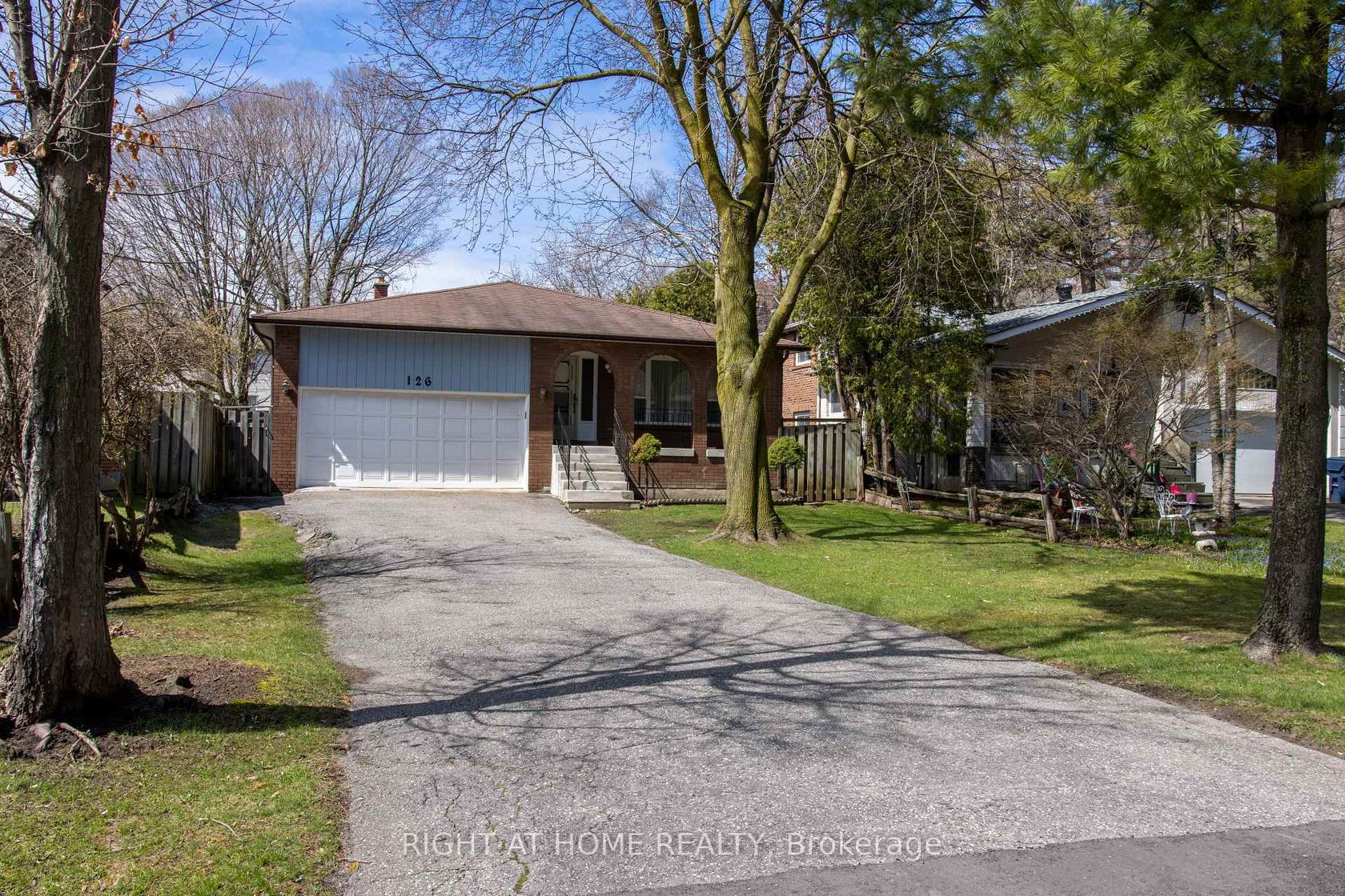 126 Homestead Road, West Hill, Toronto photo number 2