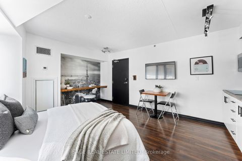 Photo 5 at 1507 - 200 Victoria Street, Yonge Corridor, Toronto