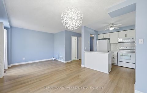 Photo 7 at 24 Trewin Lane, Bowmanville, Clarington