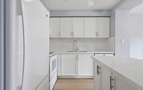 Photo 8 at 24 Trewin Lane, Bowmanville, Clarington