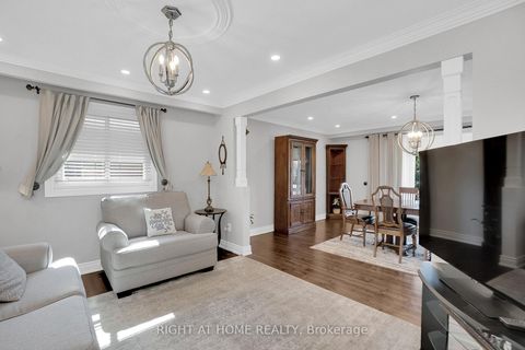 Photo 15 at 49 Pioneer Lane, East Woodbridge, Vaughan