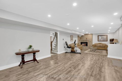 Photo 33 at 49 Pioneer Lane, East Woodbridge, Vaughan