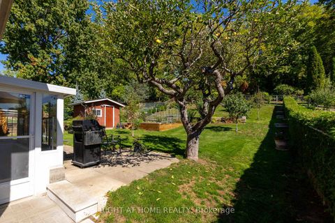 Photo 37 at 49 Pioneer Lane, East Woodbridge, Vaughan