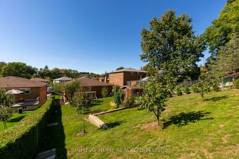 Photo 39 at 49 Pioneer Lane, East Woodbridge, Vaughan