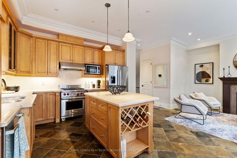 Photo 10 at 343 Laird Drive, Leaside, Toronto