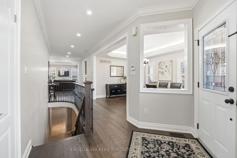 Photo 6 at 11 Aventura Crescent, Sonoma Heights, Vaughan