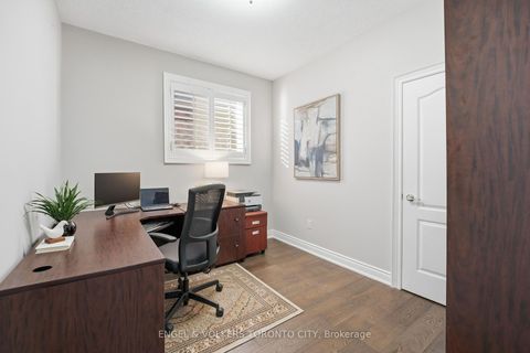 Photo 25 at 11 Aventura Crescent, Sonoma Heights, Vaughan