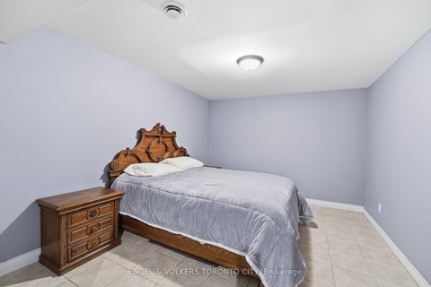 Photo 33 at 11 Aventura Crescent, Sonoma Heights, Vaughan