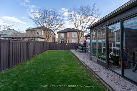 Photo 36 at 11 Aventura Crescent, Sonoma Heights, Vaughan