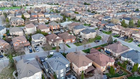 Photo 44 at 11 Aventura Crescent, Sonoma Heights, Vaughan