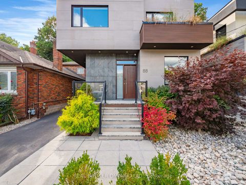 Photo 2 at 88 South Kingsway Way, Swansea, Toronto