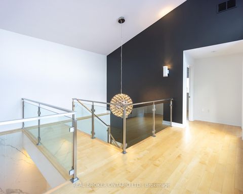 Photo 15 at 88 South Kingsway Way, Swansea, Toronto