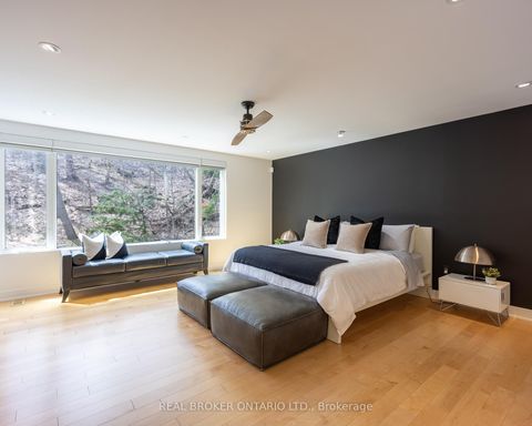 Photo 21 at 88 South Kingsway Way, Swansea, Toronto