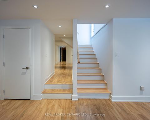 Photo 36 at 88 South Kingsway Way, Swansea, Toronto