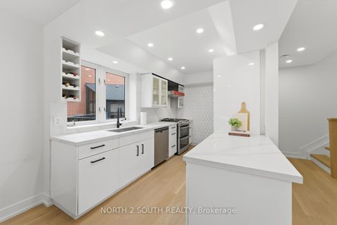 Photo 14 at TH 23 - 100 Arbors Lane, West Woodbridge, Vaughan