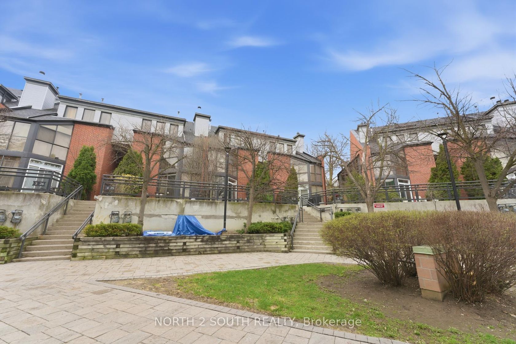 TH 23 - 100 Arbors Lane, West Woodbridge, Vaughan photo 8