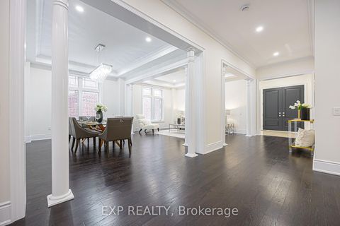 Photo 2 at 95 Chesney Crescent, Kleinburg, Vaughan