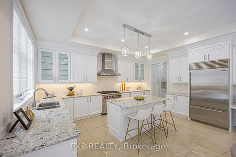 Photo 15 at 95 Chesney Crescent, Kleinburg, Vaughan