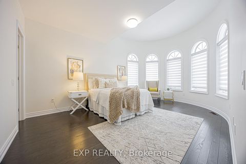 Photo 37 at 95 Chesney Crescent, Kleinburg, Vaughan