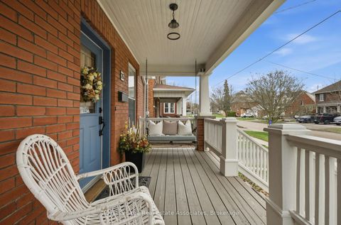 Photo 2 at 26 Arlington Avenue, O'Neill, Oshawa