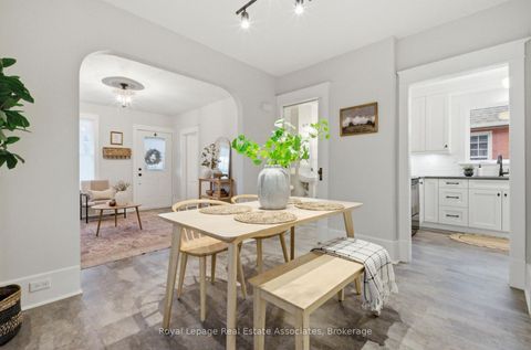 Photo 8 at 26 Arlington Avenue, O'Neill, Oshawa