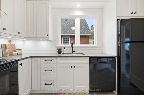 Photo 10 at 26 Arlington Avenue, O'Neill, Oshawa