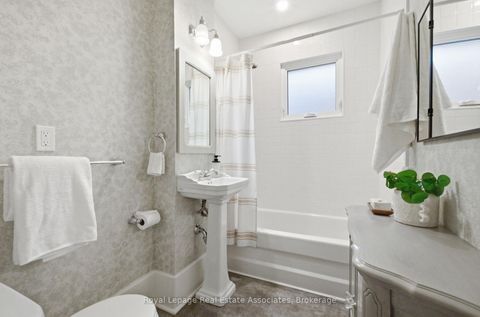 Photo 15 at 26 Arlington Avenue, O'Neill, Oshawa