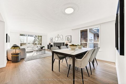 Photo 6 at 81 Maxome Avenue, Newtonbrook East, Toronto