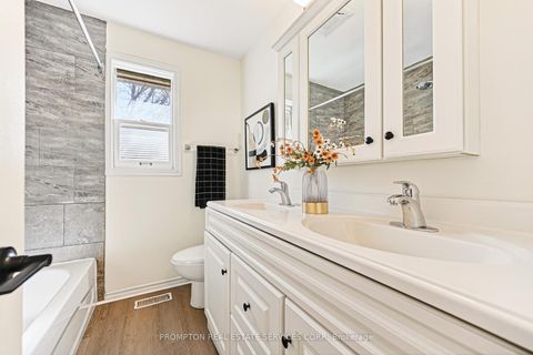 Photo 14 at 81 Maxome Avenue, Newtonbrook East, Toronto