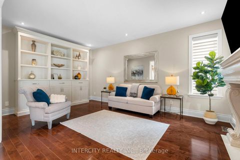 Photo 18 at 23 Via Borghese Street, Vellore Village, Vaughan