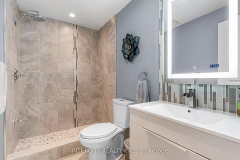 Photo 31 at 23 Via Borghese Street, Vellore Village, Vaughan