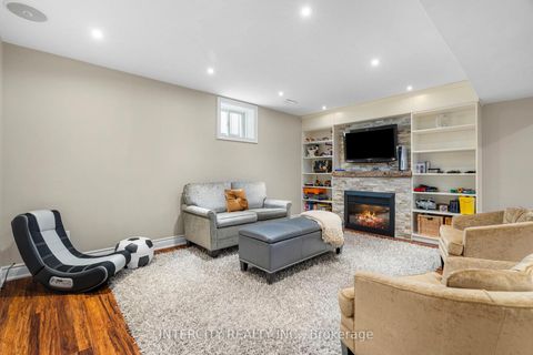 Photo 36 at 23 Via Borghese Street, Vellore Village, Vaughan