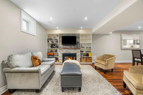 Photo 37 at 23 Via Borghese Street, Vellore Village, Vaughan