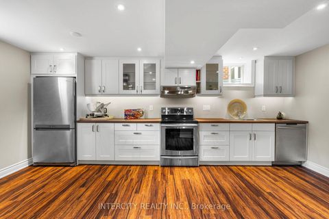 Photo 40 at 23 Via Borghese Street, Vellore Village, Vaughan