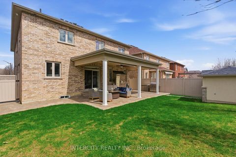 Photo 47 at 23 Via Borghese Street, Vellore Village, Vaughan