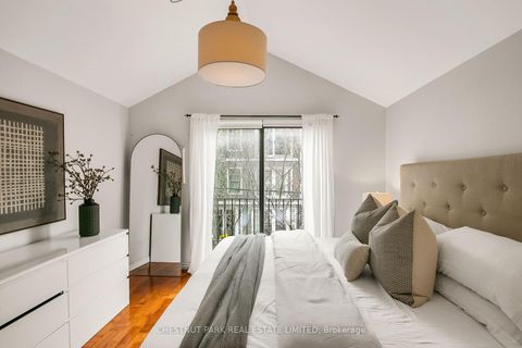 Photo 27 at 25 Bishop Street, Annex, Toronto