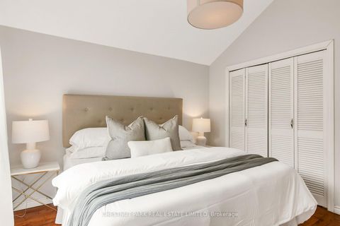 Photo 28 at 25 Bishop Street, Annex, Toronto