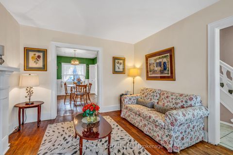 Photo 7 at 80 Roseneath Gardens, Oakwood Village, Toronto