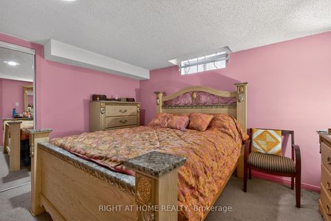 Photo 40 at 3 Lancashire Road, Unionville, Markham