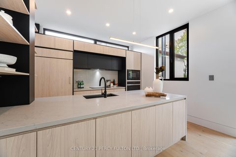 Photo 13 at 10 Haida Court, Highland Creek, Toronto