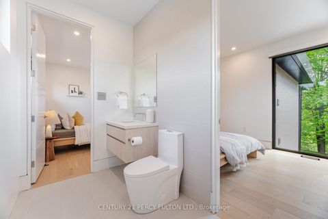 Photo 34 at 10 Haida Court, Highland Creek, Toronto