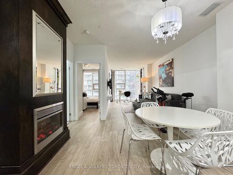 Photo 18 at 706 - 393 King Street W, Waterfront Communities C1, Toronto