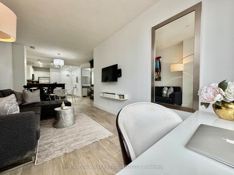 Photo 20 at 706 - 393 King Street W, Waterfront Communities C1, Toronto