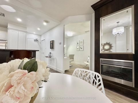 Photo 26 at 706 - 393 King Street W, Waterfront Communities C1, Toronto