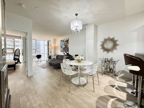 Photo 30 at 706 - 393 King Street W, Waterfront Communities C1, Toronto