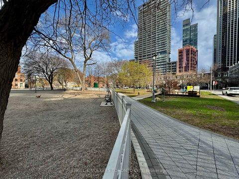 Photo 41 at 706 - 393 King Street W, Waterfront Communities C1, Toronto