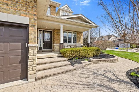 Photo 3 at 9 Clayton Crescent, Bowmanville, Clarington