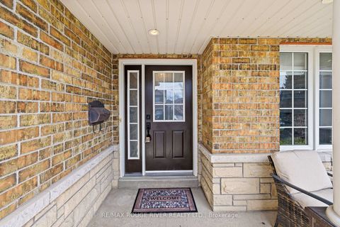 Photo 5 at 9 Clayton Crescent, Bowmanville, Clarington