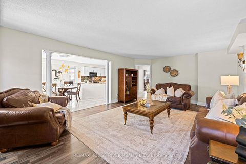 Photo 12 at 9 Clayton Crescent, Bowmanville, Clarington