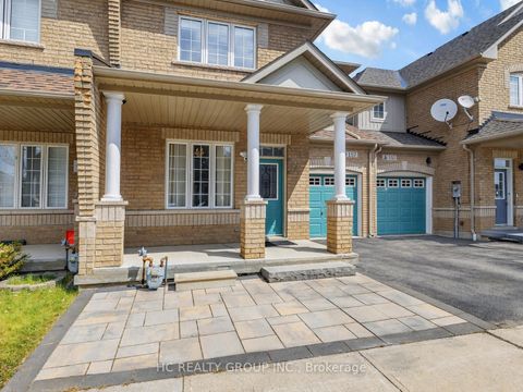 Photo 1 at 157 DOVETAIL Drive, Oak Ridges Lake Wilcox, Richmond Hill